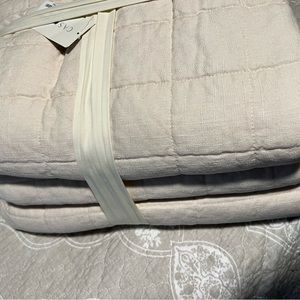 NEW! Casaluna heavyweight linen blend quilt KING PLUS - NATURAL